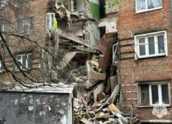 В Ростове-на-Дону рухнул подъезд аварийной жилой пятиэтажки