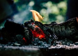 В Югре тушат 10 лесных пожаров